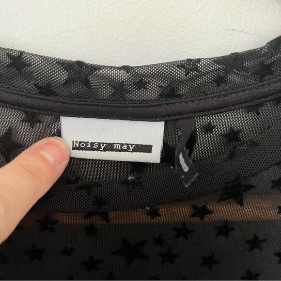 Noisy Day Black Star Celestial Pattern Sheer Short Sleeve T-shirt - Picture 5 of 6